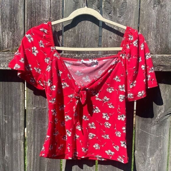 Lush Floral Red Off the Shoulder Cropped Top | M - Picture 1 of 4